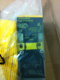 德國(guó)圖爾克TURCK光電傳感器 接近開關(guān)BI20-CP40-VP6X2